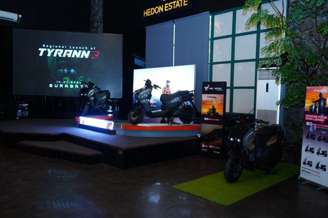 
					Motor Listrik Adventure Pertama Di Indonesia EMotor Tyranno Kini Resmi Mengaspal Di Surabaya