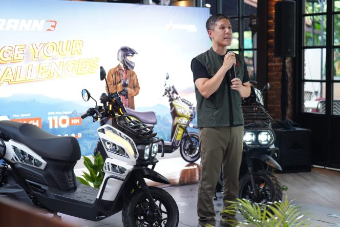 
					Indomobil eMotor Tyranno Scooter Listrik Usung DNA Adventure Resmi Mengaspal Di Bandung