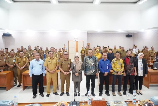 
					Gaji PPPK Kabupaten Pandeglang Bisa Diambil Melalui Bank Banten