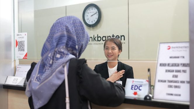 
					Pelayanan nasabah di salah satu counter Bank Banten (foto : istimewa)