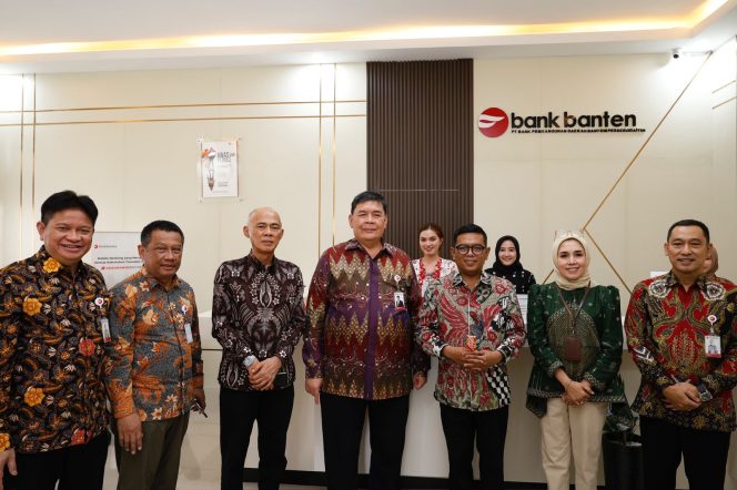 
					Gubernur Banten Andra Soni Hadiri Harpelnas di Bank Banten