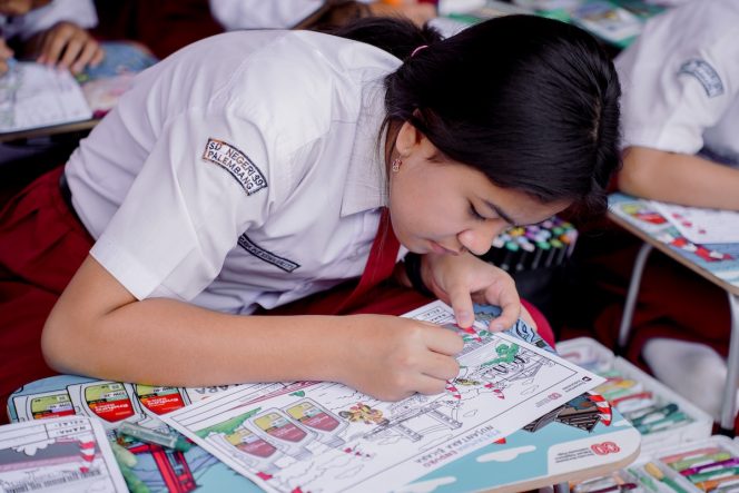 
					Roadshow Lomba Mewarnai Pertamina Enduro Nusantara Bicara Hadir di Palembang