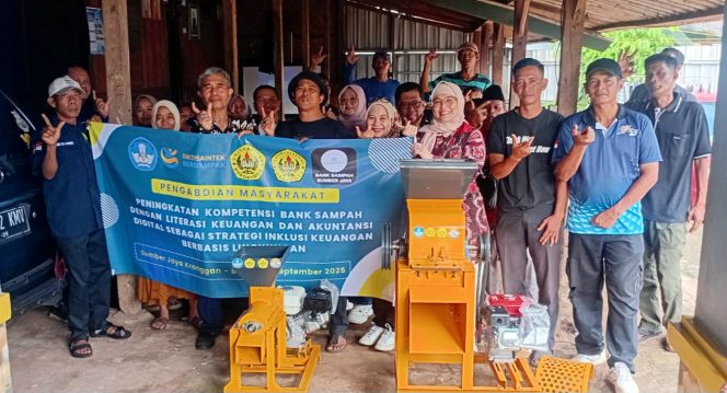 
					Pengabdian Masyarakat, dihadiri langsung oleh Direktur Akademi Akuntansi Borobudur, Suhikmat, SE., Ak., M.Ak., serta berbagai tokoh masyarakat, Koperasi, LSM, dan Kelompok Tani ( foto: INAnews)