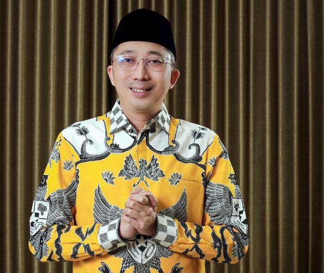 
					Rektor UNW Mataram Ajak Masyarakat Meriahkan Jalan Sehat HULTAH ke-90 Madrasah NWDI