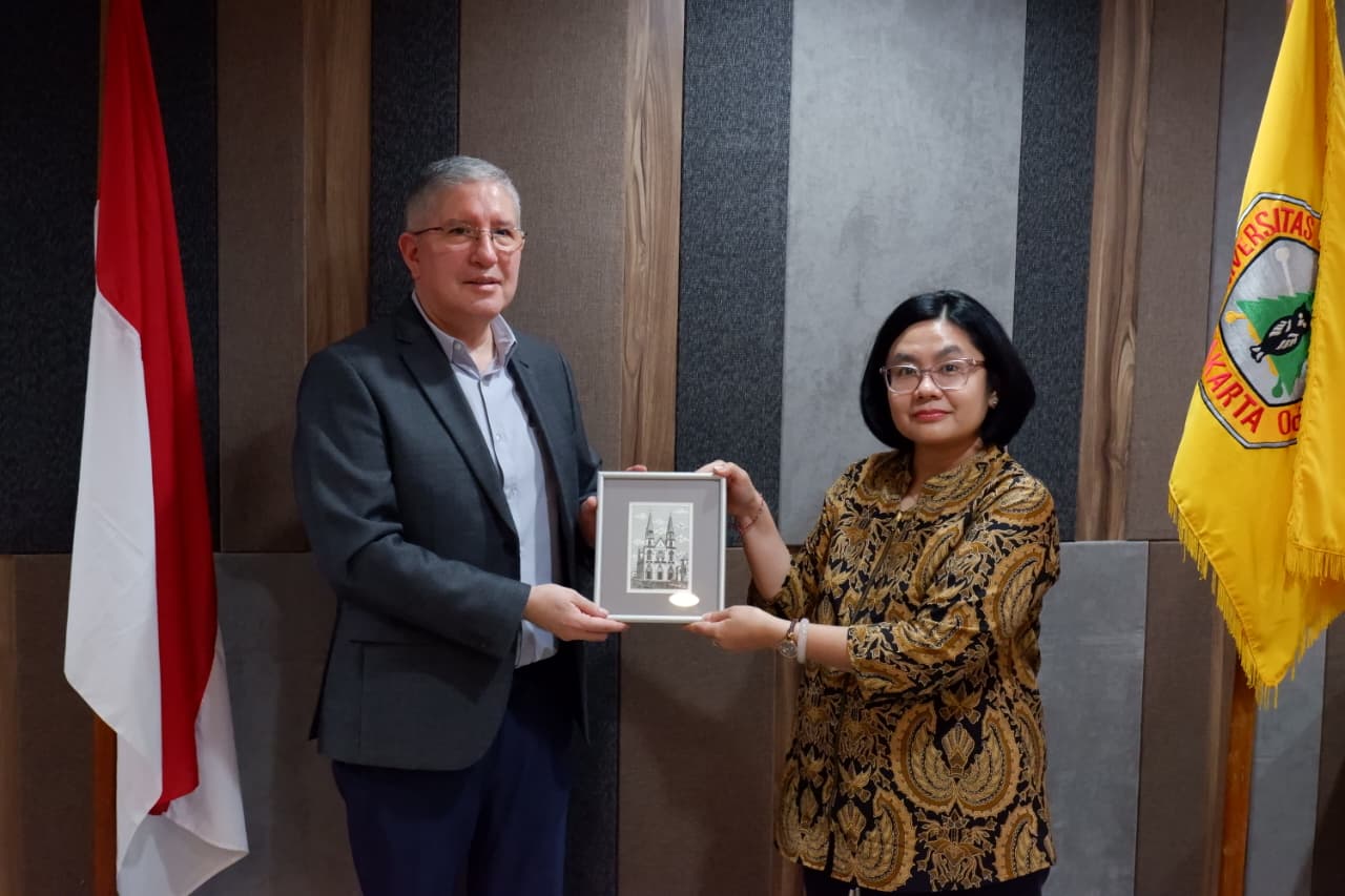 Program Studi Hubungan Internasional Universitas Moestopo Jajaki Kerja Sama Akademik dengan Kedutaan Besar Ekuador