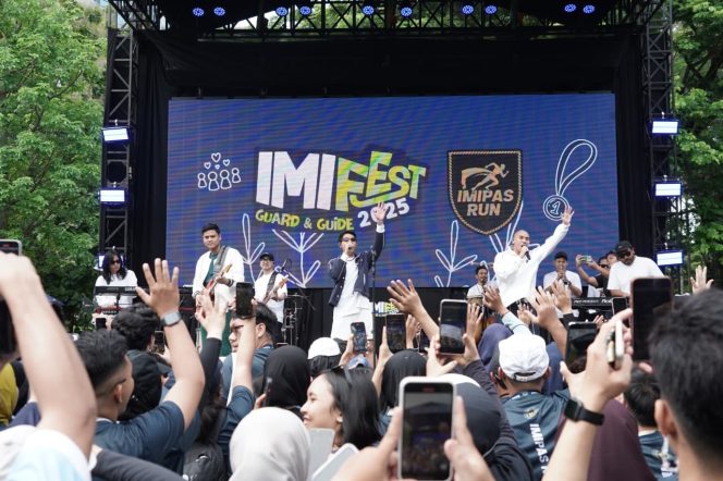 
					Festival Imigrasi 2025 dan IMIPAS RUN Meriahkan HUT Ke-1 Kementerian Imigrasi dan Pemasyarakatan