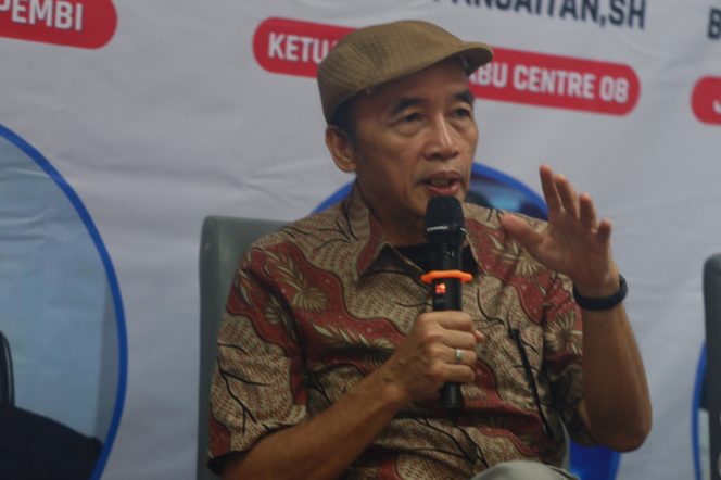 
					Foto: Bambang Harymurti di Focus Group Discussion bertema “Satu Tahun MBG dan Peran Polri di SPPG” di Jakarta, Senin (15/12/2025)