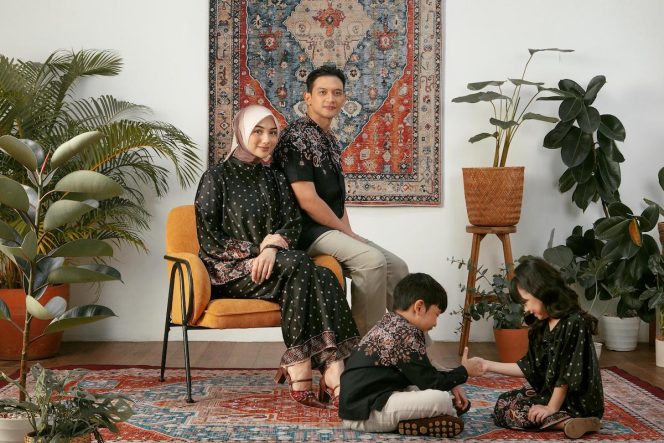 
					Rayakan Momen Lebaran Penuh Harmoni: Manzone & Minimal Luncurkan Koleksi Sarimbit Eksklusif Bersama Rezky Aditya dan Citra Kirana