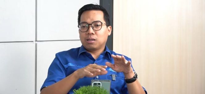 
					Foto: Abra Talatov/tangkapan layar