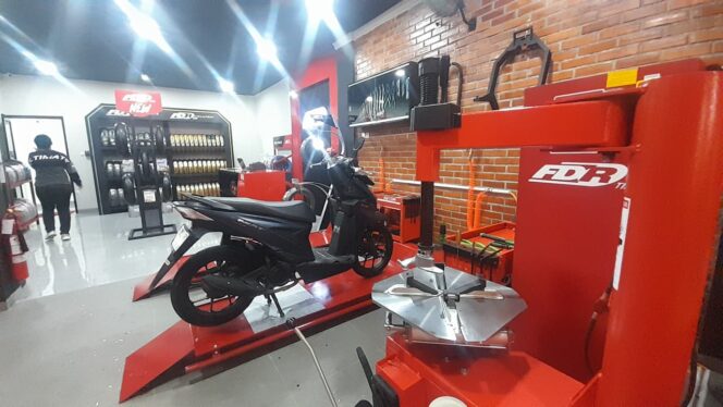 
					Usung One Stop Service Exclusive FDR Outlet Menjadi Ruang Baru bagi Komunitas Bikers di Bogor