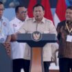 Foto: Prabowo diapit pimpinan-pimpinan organisasi buruh di May Day 2026/tangkapan layar