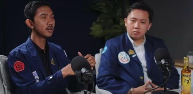 Foto: Dhenni Ribowo (kiri)