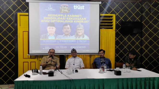 
					Syahganda Nainggolan : Masuknya Jumhur Hidayat Dalam Kabinet Sebagai Langkah Tepat Prabowo