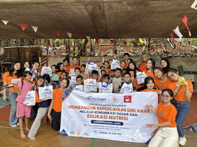
					Lewat Orange’s Day, FIKOM Universitas Esa Unggul Edukasi Nutrisi dan Bangun Mental Anak Bersama Komunitas Gumul Juang