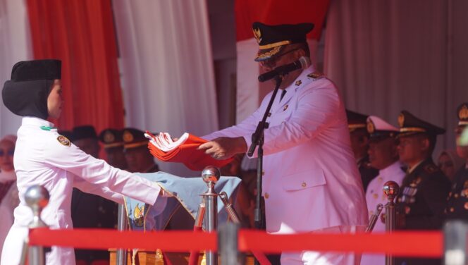 
					Bupati Adios Pimpin Upacara HUT ke-81 RI di Buton Selatan