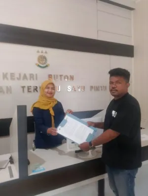 Terparkir Sejak 2024, Kapal Pemkab Busel Senilai Rp3 Miliar Terbakar di Baubau, LSM-SIAGA Desak Kejari Usut